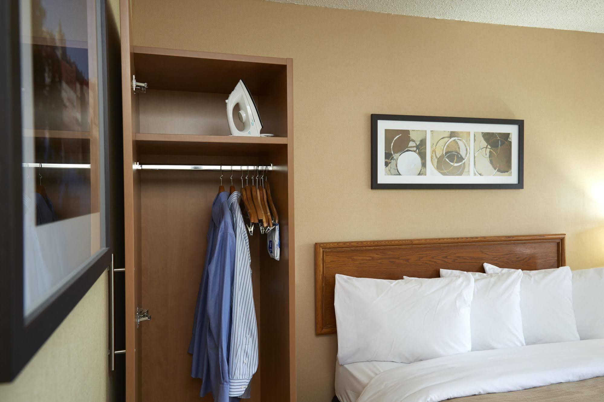 Comfort Inn Rouyn Kültér fotó